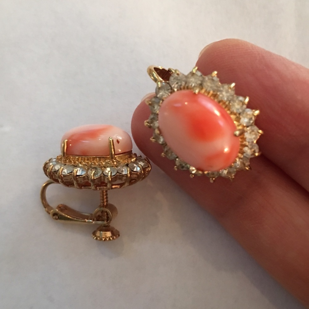 Angel skin coral and crystal glass gold plated metal earrings - Picture 2 of 5